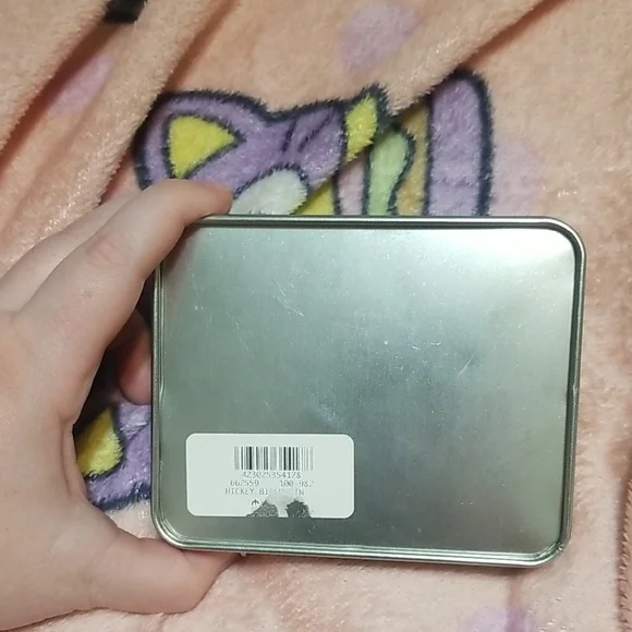 Disney Mickey Mouse Bifold Wallet in a Decorative Tin Case - Picture 7 of 7